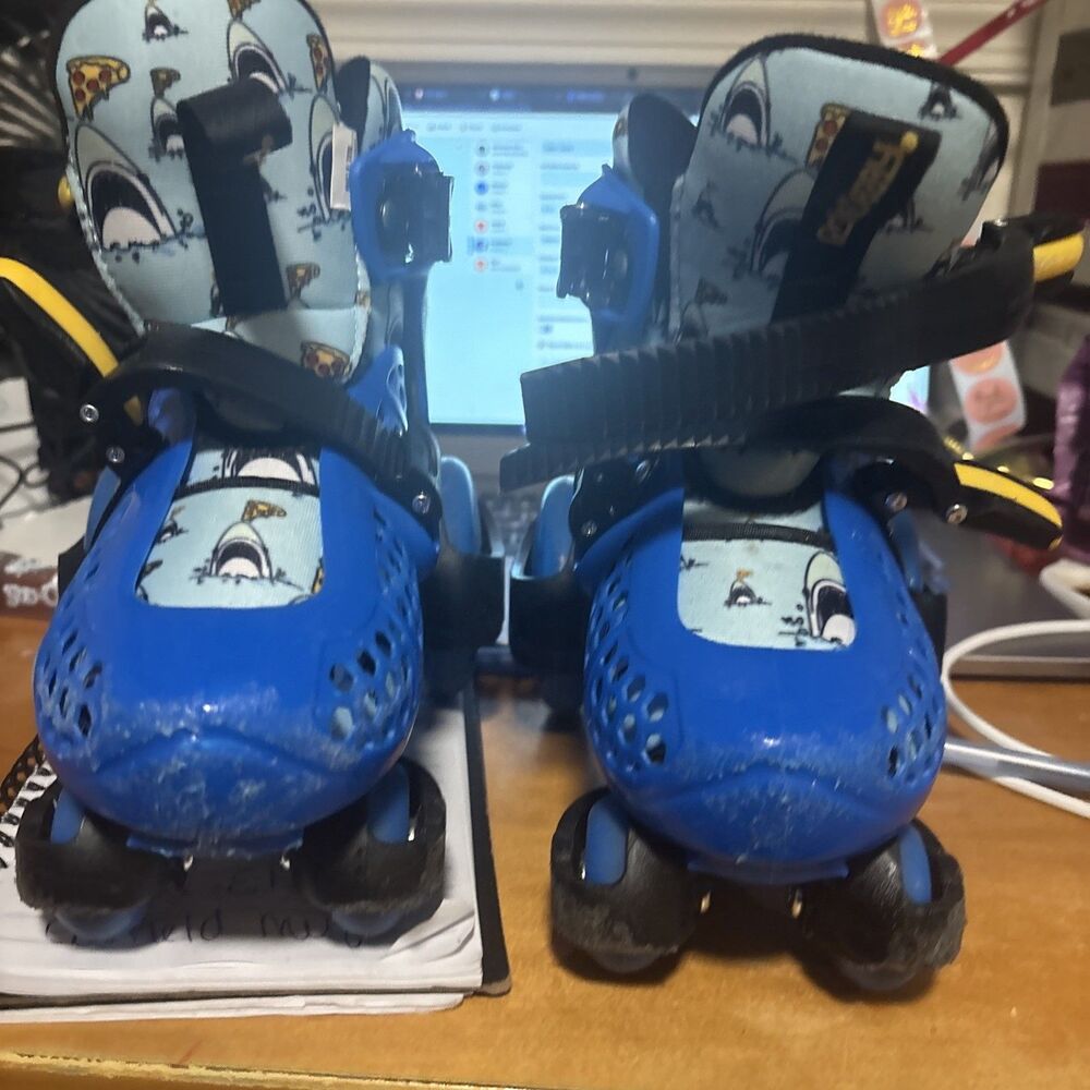 Roller Derby Boys Fun Roll Blue Adjustable Roller Skates Size Youth 11-2